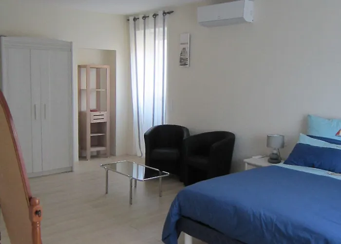 Les Cagouilles Bed & Breakfast Virson