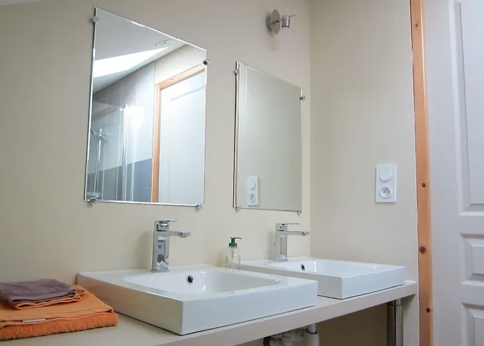 Les Cagouilles فندق مبيت وإفطار 3*